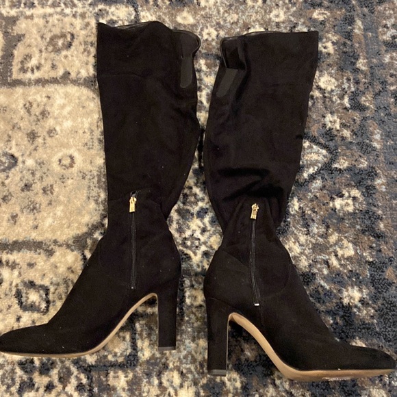 Ivanka Trump black suede knee high boots size 11 - Picture 2 of 4